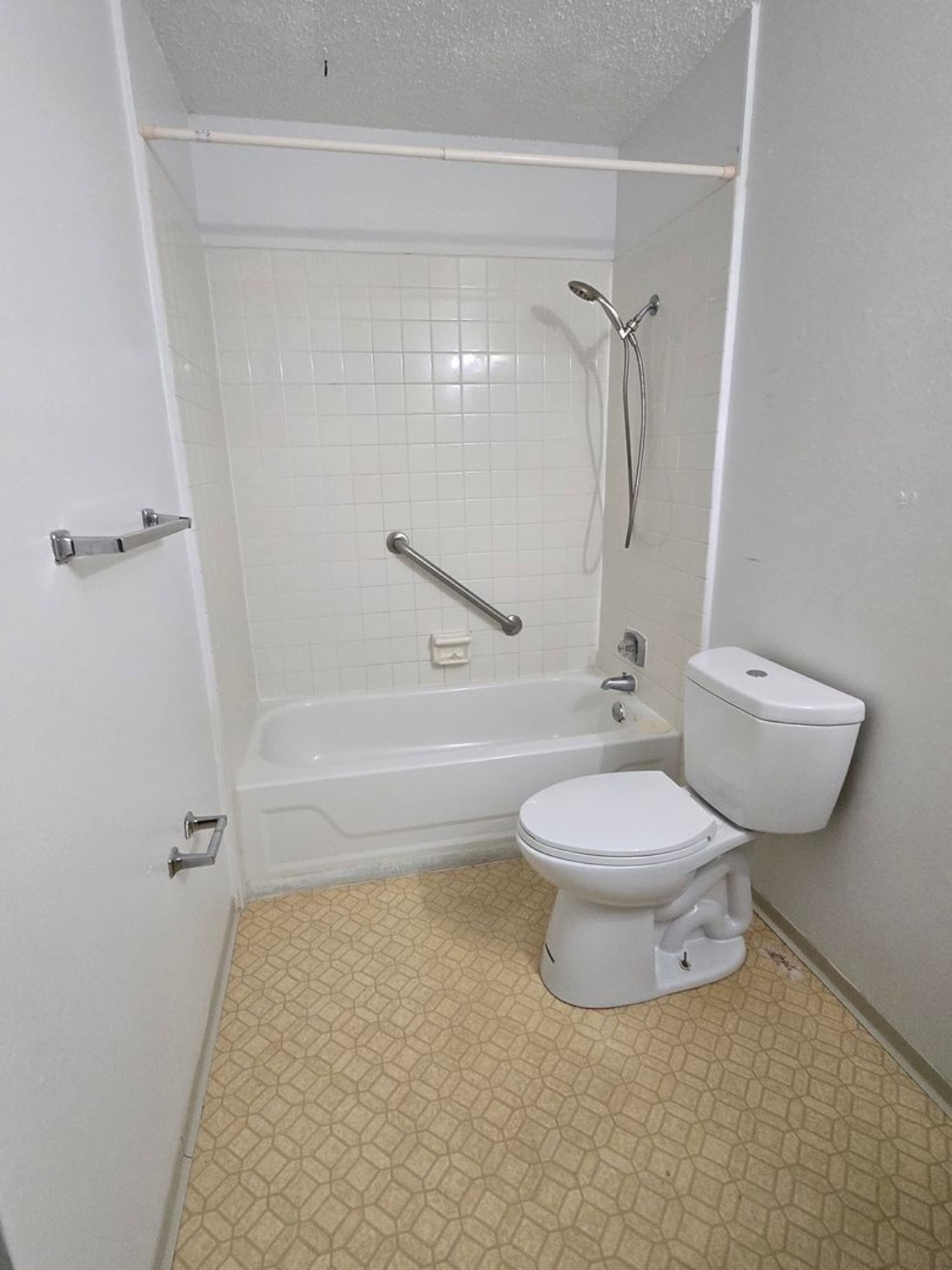 Courtwood two-bedroom apartment bathroom