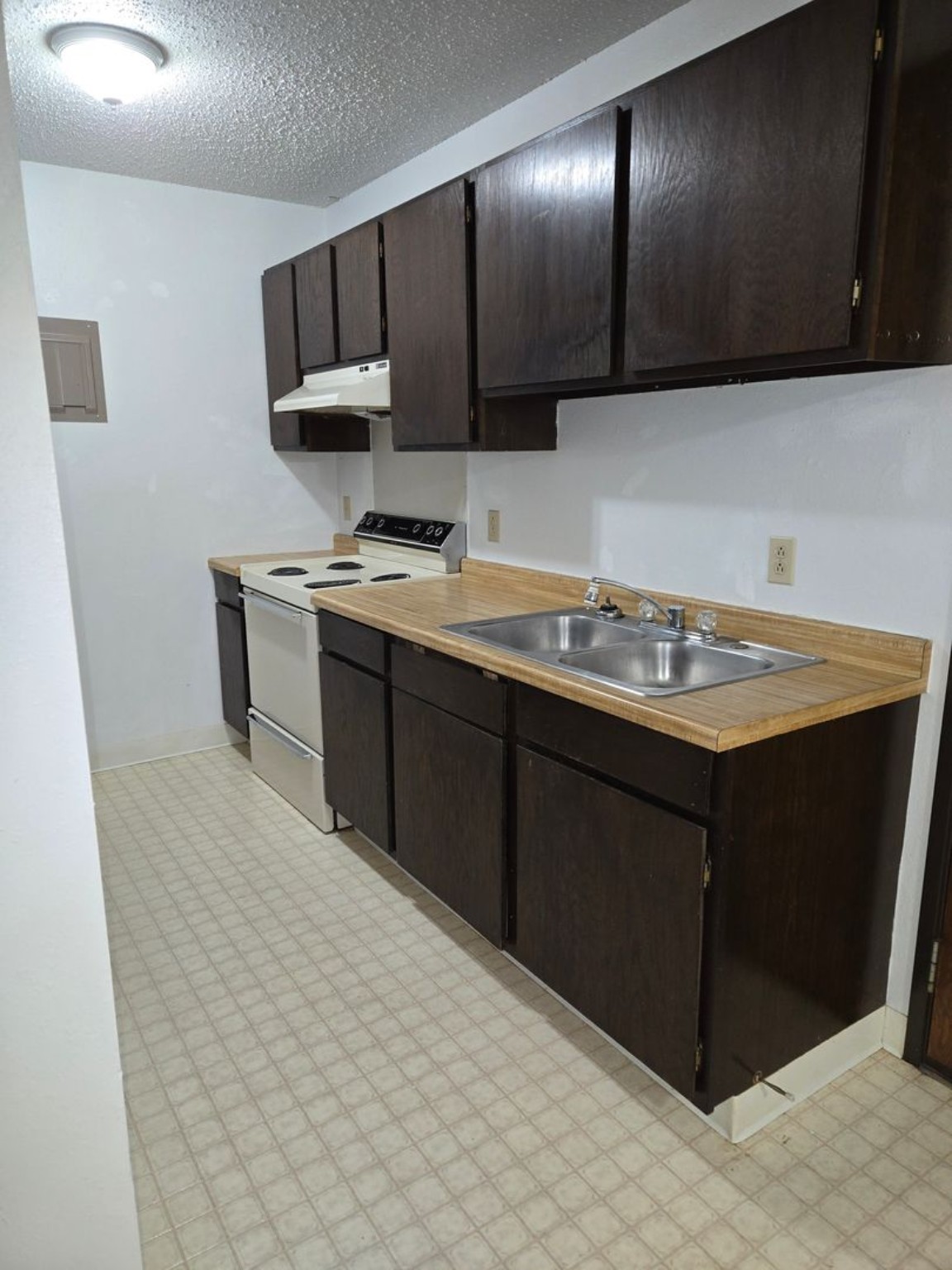 Courtwood two-bedroom apartment kitchen alternate view